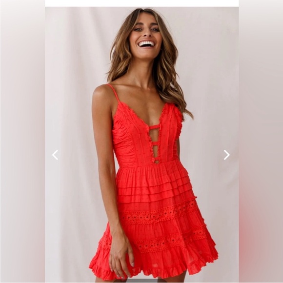 Selfie Leslie Dresses & Skirts - Selfie Leslie poppy red low back Riley Deep Vneckline Ruffle Detail Sun Dress